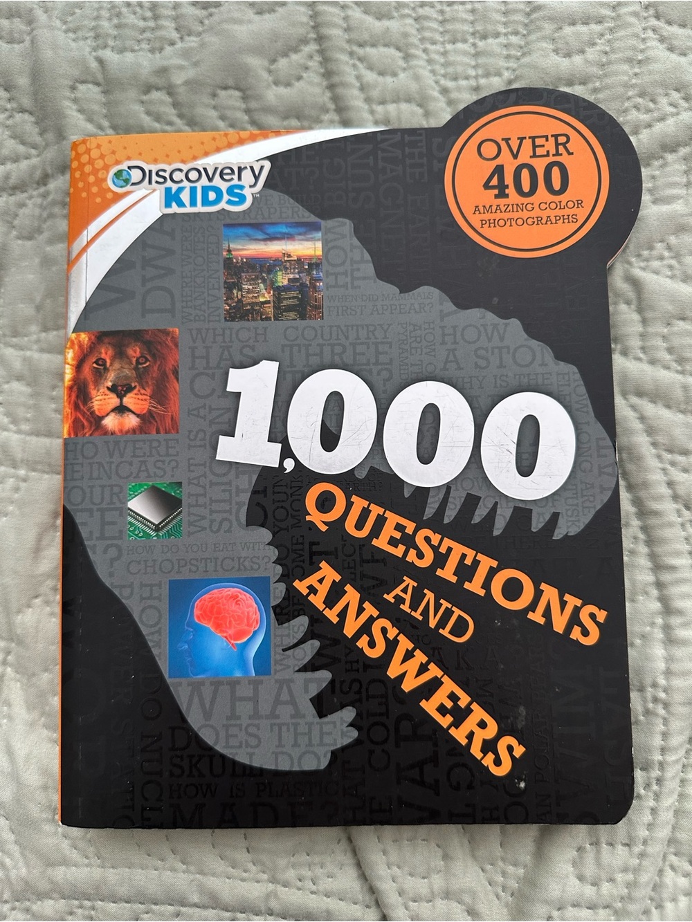 Discovery Kids "1,000 Questions and Answers" over 400 illustrations